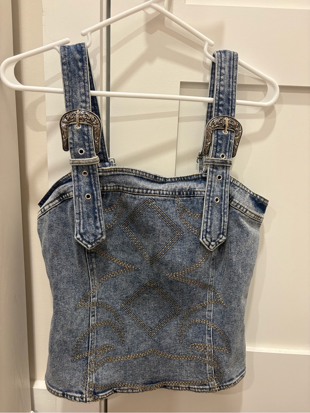 Blue B Western Cowgirl Denim Buckle Top medium zip back NEW NWOT